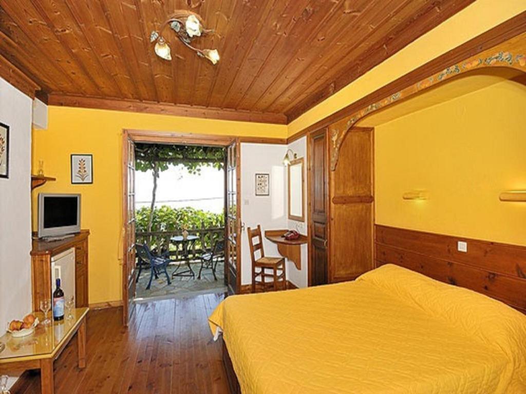 ויזיצה Hotel Stoikos מראה חיצוני תמונה